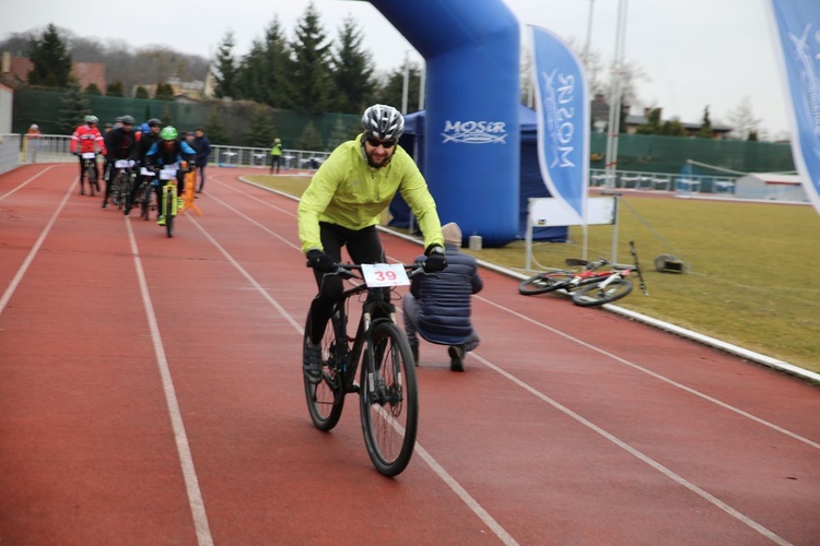 Zmagania triathlonistów 