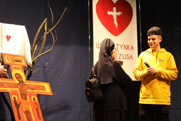 Pustków-Osiedle. Walentynka dla Jezusa 2020