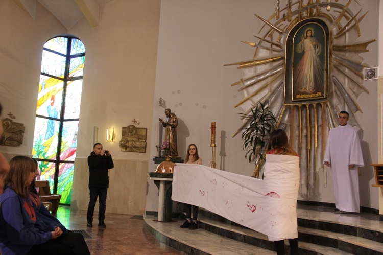 Pustków-Osiedle. Walentynka dla Jezusa 2020