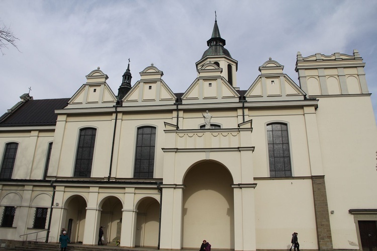 Okulice. Wprowadzenie relikwii bł. Edmunda Bojanowskiego