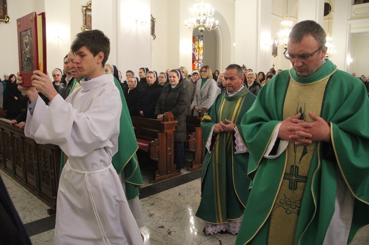 Okulice. Wprowadzenie relikwii bł. Edmunda Bojanowskiego