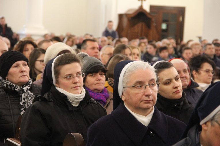 Okulice. Wprowadzenie relikwii bł. Edmunda Bojanowskiego