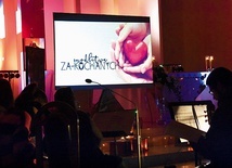 ▲	Modlitwa w kościele  św. Jacka.