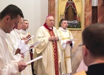 Liturgia została odprawiona w kaplicy Wyższego Seminarium Duchownego Diecezji Legnickiej.