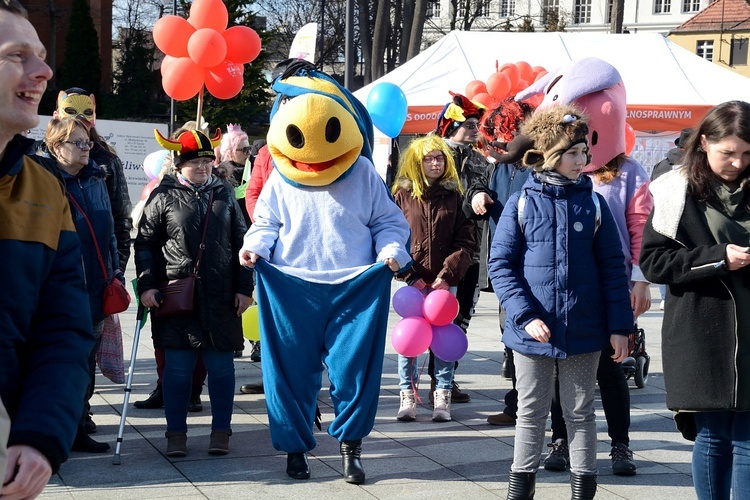 Karnawałowy korowód Fundacji "Dom"