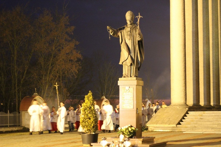Dąbrowa Tarnowska. Peregrynacja relikwii św. Jana Pawła II