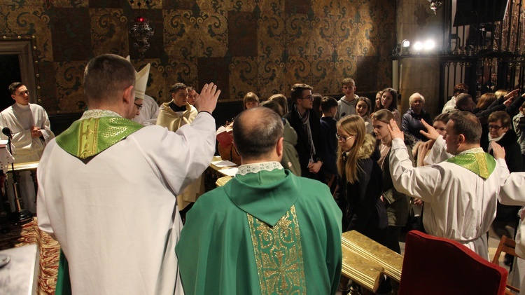 Zawierzenie Ruchu Światło - Życie diecezji łowickiej na Jasnej Górze