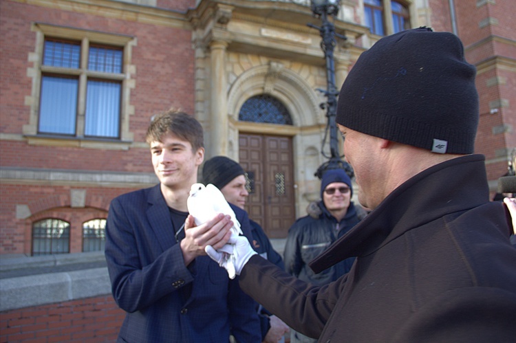 Protest młodzieży przeciwko programowi "Zdrovve Love"