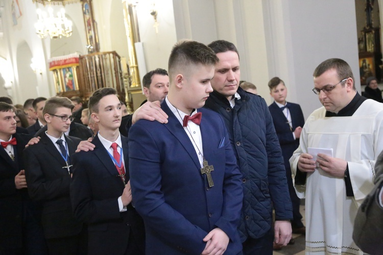Bierzmowanie w Borzęcinie Górnym