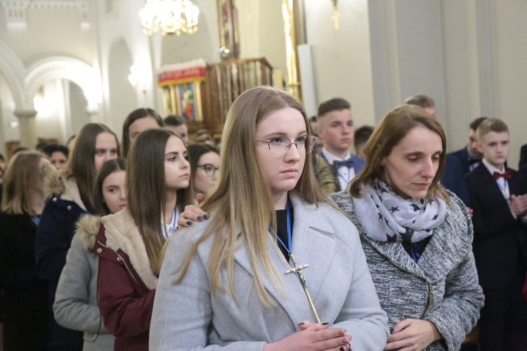 Bierzmowanie w Borzęcinie Górnym