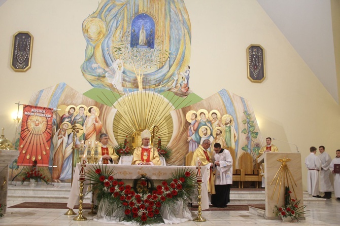 Borki. Poświęcenie witraży