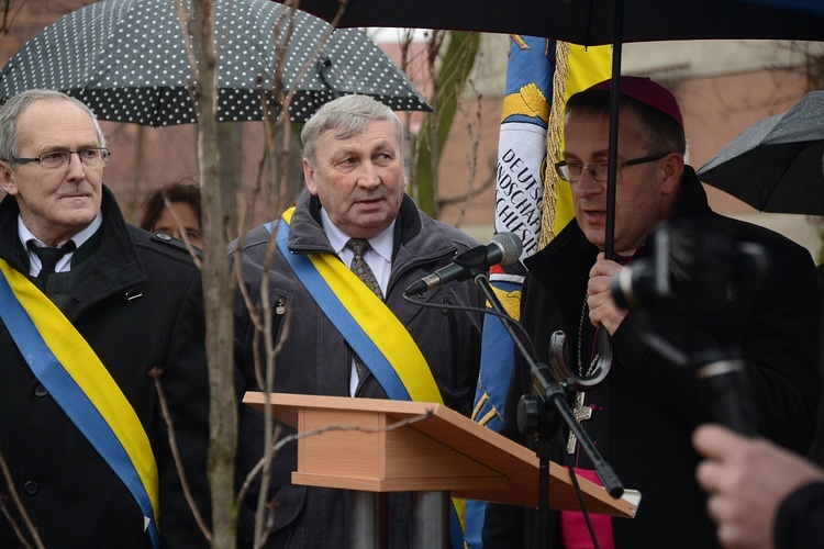 Racibórz. Upamiętnienie bł. ks. Ryszarda Henkesa