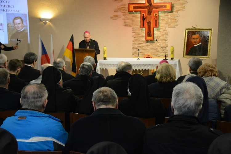 Racibórz. Upamiętnienie bł. ks. Ryszarda Henkesa