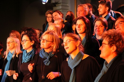 Bielski Chór Gospel dla Zimbabwe w kościele ewangelickim w Starym Bielsku