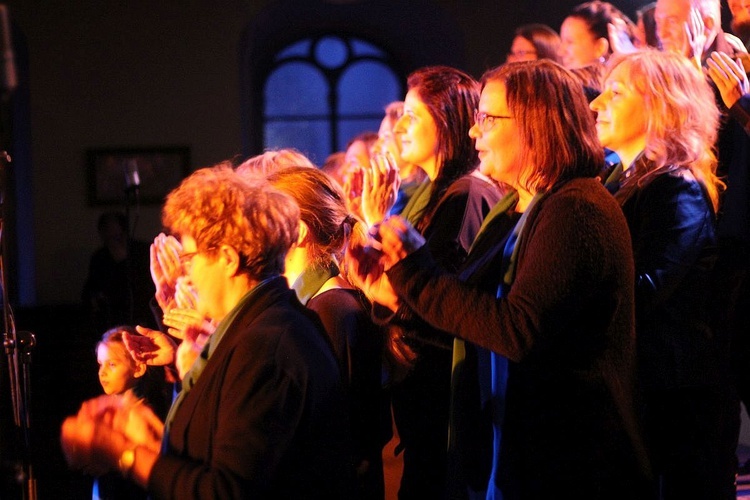 Bielski Chór Gospel dla Zimbabwe w kościele ewangelickim w Starym Bielsku