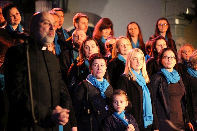 Bielski Chór Gospel dla Zimbabwe w kościele ewangelickim w Starym Bielsku