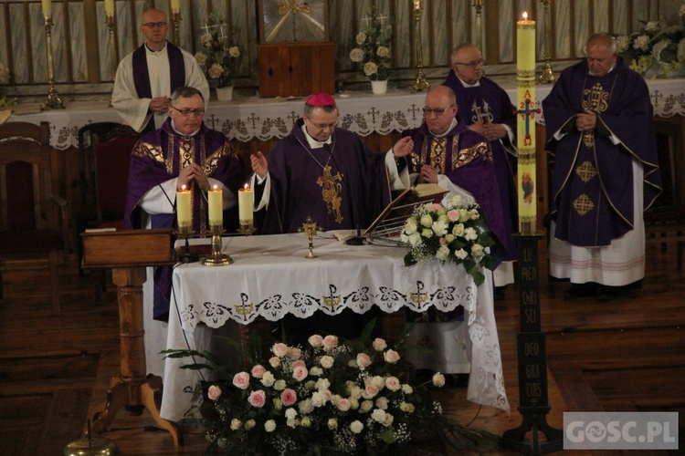 Ostatnie pożegnanie śp. ks. Andrzeja Tarabuły