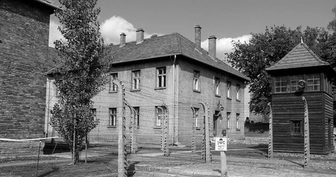 Zeszyt z wierszami z Auschwitz został zaprezentowany w Sztokholmie