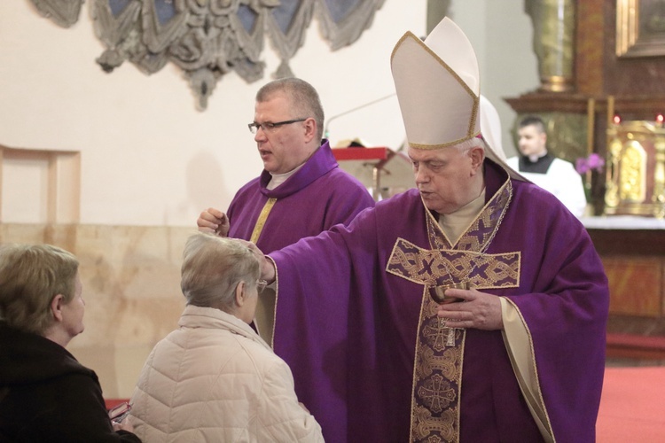 Środa Popielcowa w legnickiej katedrze