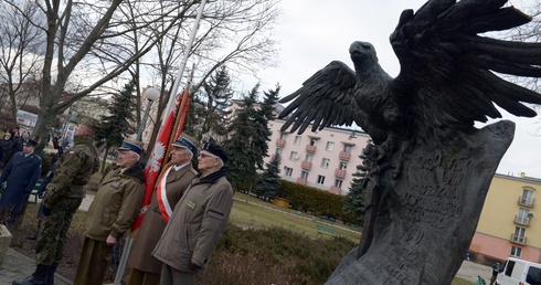 Po Mszy św. dalsze uroczystości odbędą się przy radomskim pomniku Żołnierzy Zrzeszenia Wolność i Niezawisłość.