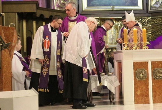Środa Popielcowa w katedrze św. Mikołaja w Bielsku-Białej