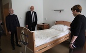 Nowe łóżka dla Hospicjum św. Jana Pawła II od Grupy Lotos