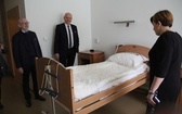 Nowe łóżka dla Hospicjum św. Jana Pawła II od Grupy Lotos