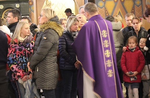 Środa Popielcowa w konkatedrze Narodzenia NMP w Żywcu