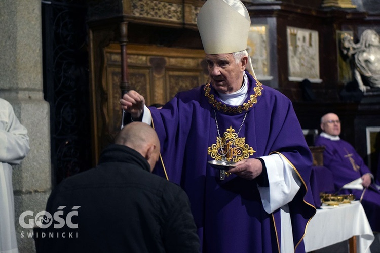 Procesja pokutna i Msza św. z obrzędem posypania głów popiołem