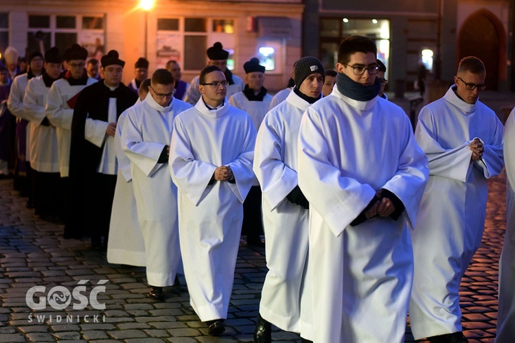 Procesja pokutna i Msza św. z obrzędem posypania głów popiołem