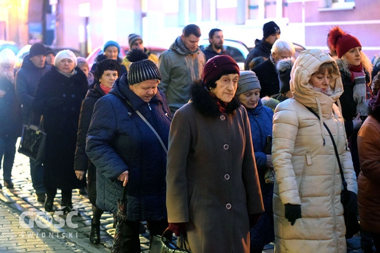 Procesja pokutna i Msza św. z obrzędem posypania głów popiołem