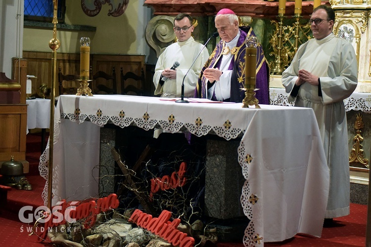 Procesja pokutna i Msza św. z obrzędem posypania głów popiołem