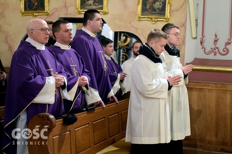 Procesja pokutna i Msza św. z obrzędem posypania głów popiołem