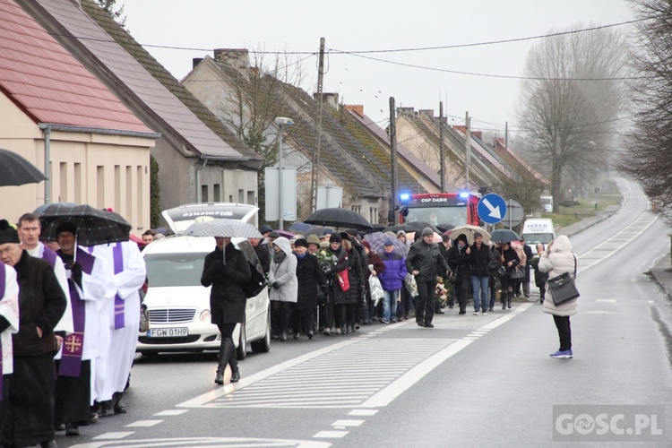 Ostatnie pożegnanie ks. Zbigniewa Cieszkowskiego w Trzebiszewie