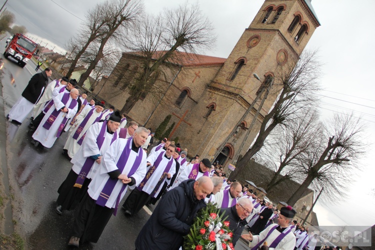 Ostatnie pożegnanie ks. Zbigniewa Cieszkowskiego w Trzebiszewie