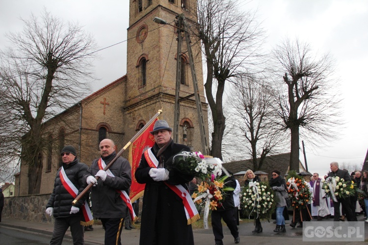 Ostatnie pożegnanie ks. Zbigniewa Cieszkowskiego w Trzebiszewie