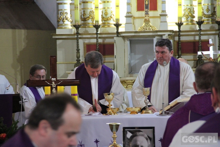 Ostatnie pożegnanie ks. Zbigniewa Cieszkowskiego w Trzebiszewie