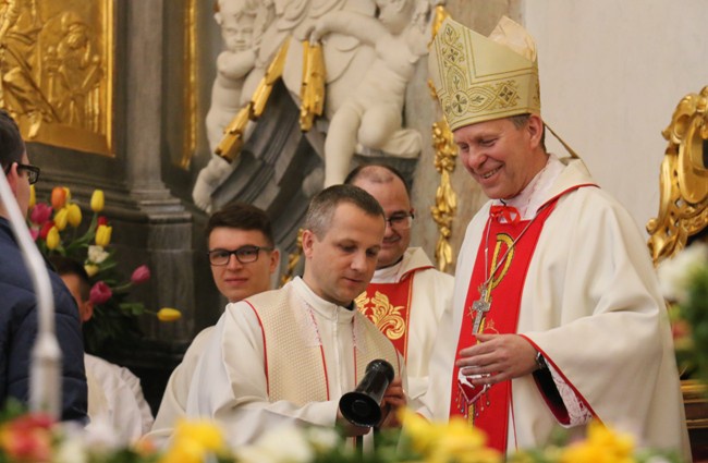 5 lat biskupiej posługi w obiektywie "Gościa Radomskiego AVE"