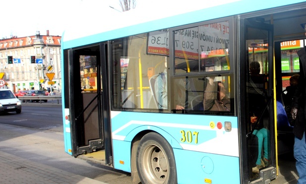 Kielce: Dezynfekcja autobusów w związku z koronawirusem