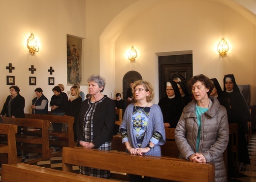 Droga Krzyżowa w kaplicy Arcybiskupów Krakowskich