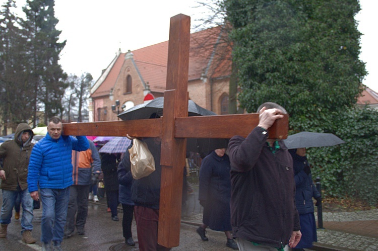 Pierwsza Droga Krzyżowa w archidiecezji gdańskiej