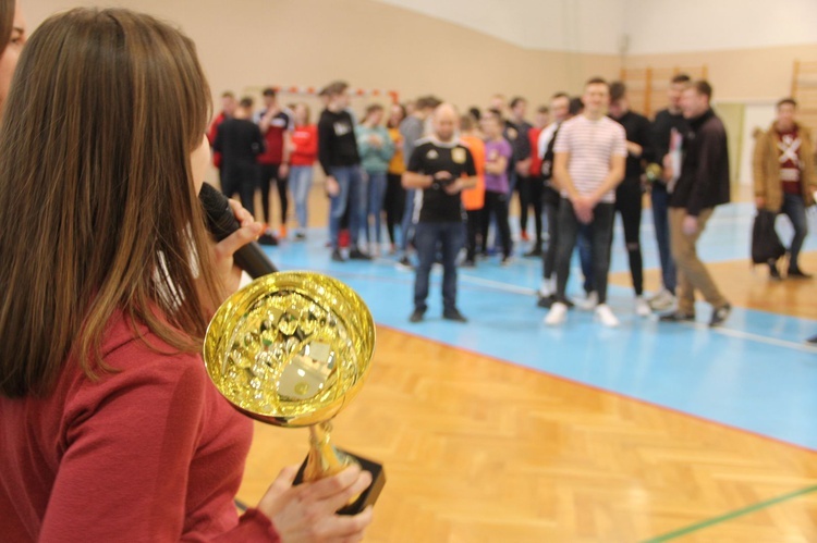 Ciężkowice. Finał XX Turnieju Piłki Halowej KSM DT