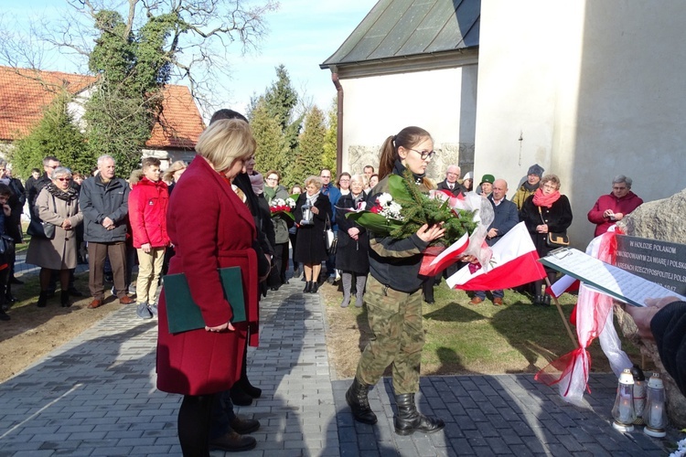 Tablica Kresowian w Starych Drzewcach