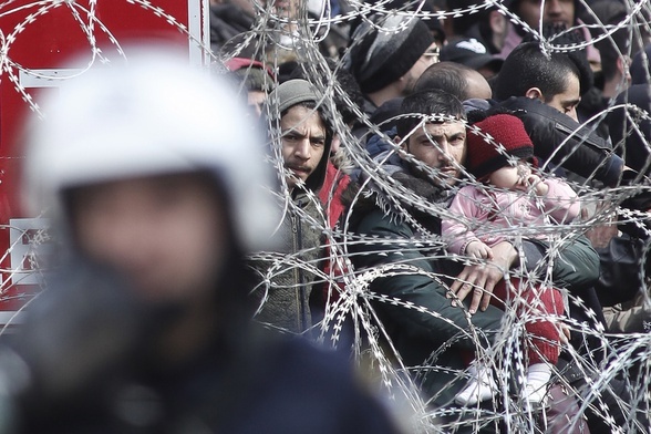 Turcja: Grecka straż przybrzeżna strzelała do migrantów