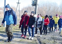 Druhowie przemierzali okolicę, poznając bohaterów i harcerskich patronów.