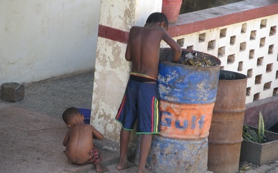 Polska Fundacja dla Afryki już po raz czwarty chce przeprowadzić akcję dożywiania głodujacych dzieci na Madagaskarze