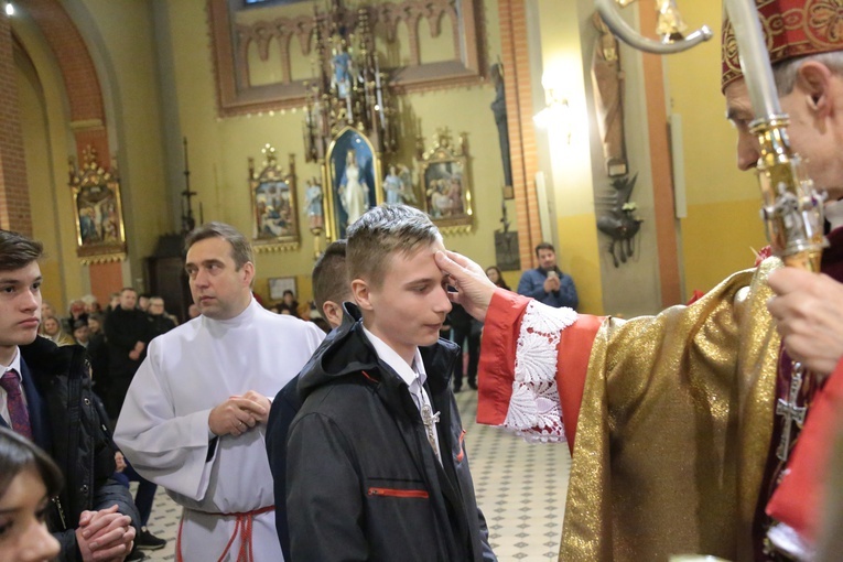 Bierzmowanie u Świętej Rodziny w Tarnowie