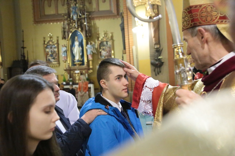 Bierzmowanie u Świętej Rodziny w Tarnowie