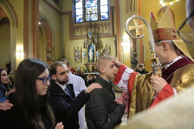 Bierzmowanie u Świętej Rodziny w Tarnowie
