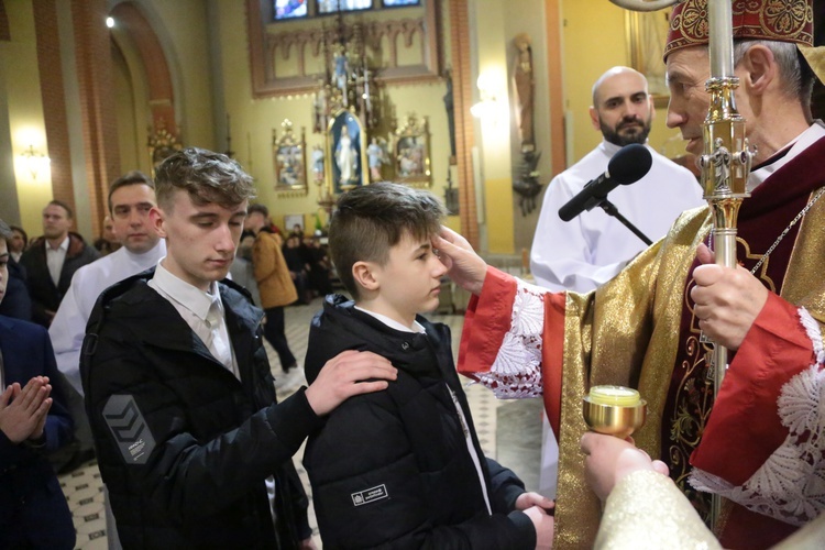 Bierzmowanie u Świętej Rodziny w Tarnowie